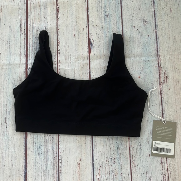 NWT Everlane the Perform Bra in black - Picture 5 of 12